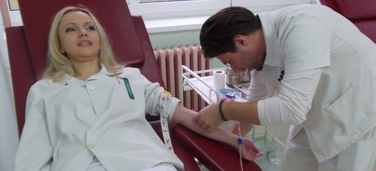 Zaposleni u zdravstvu darivali krv - Opšta bolnica Vrbas